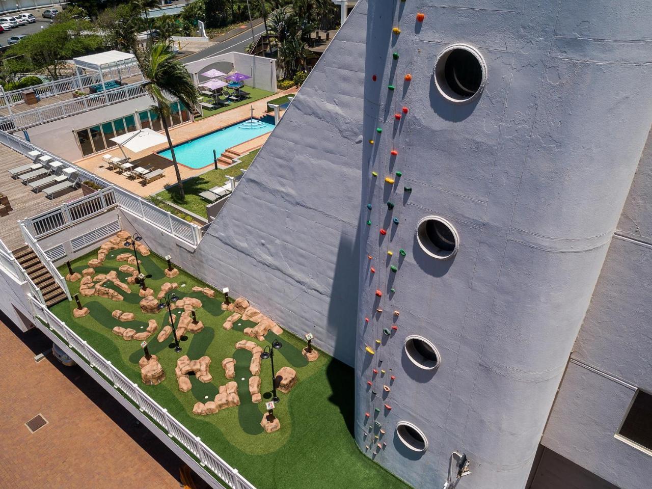 Umhlanga Cabanas Durban Exterior photo